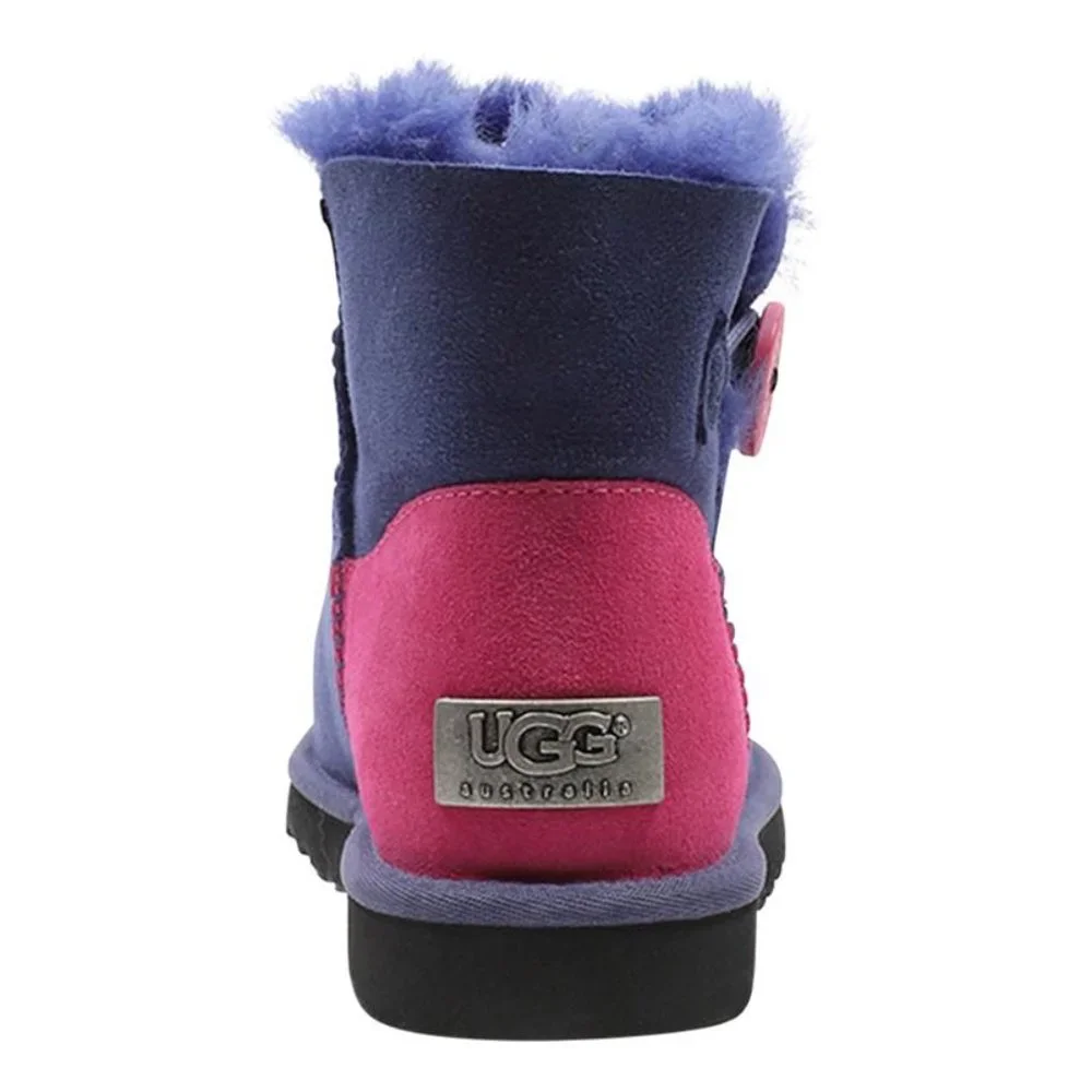 UGG Mini Bailey Button Shearling Boots. Real sheepskin boot. Size: 3